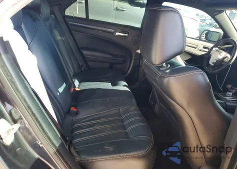 2015 Chrysler 300 S из США, поврежденный, VIN 2C3CCABT0FH803692